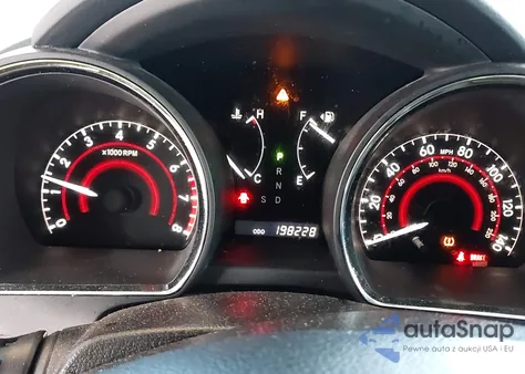 2013 Toyota Highlander Base Plus V6 z USA, uszkodzony, nr VIN 5TDZK3EH2DS100380